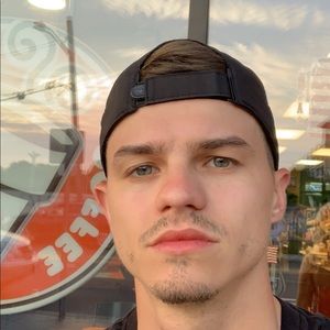 Meet your Posher, Dalton